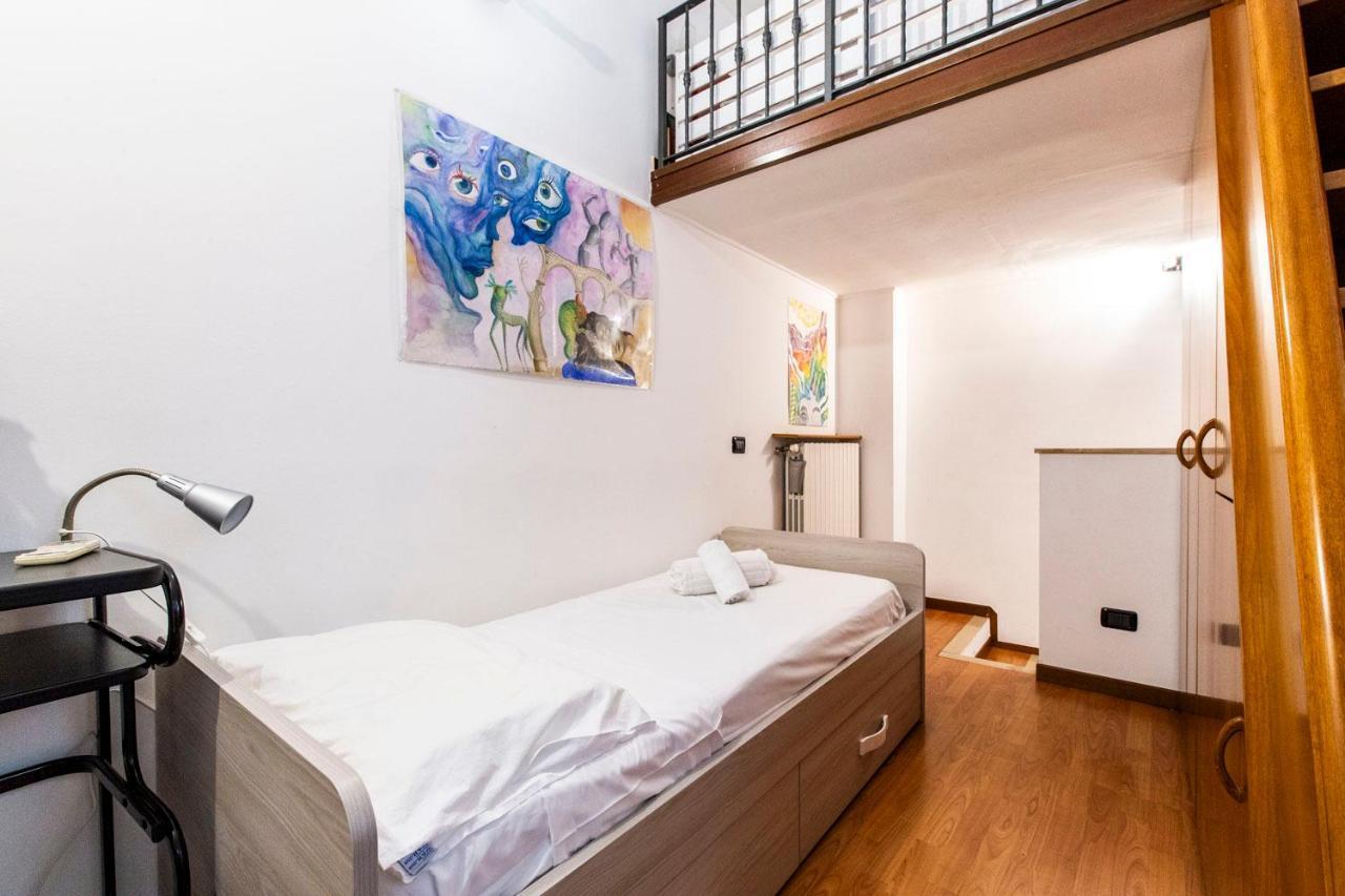 Extensive Terrace Navigli Toy Artistic Apartment Милан Экстерьер фото