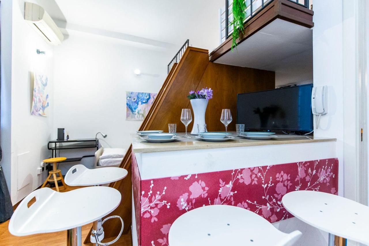 Extensive Terrace Navigli Toy Artistic Apartment Милан Экстерьер фото