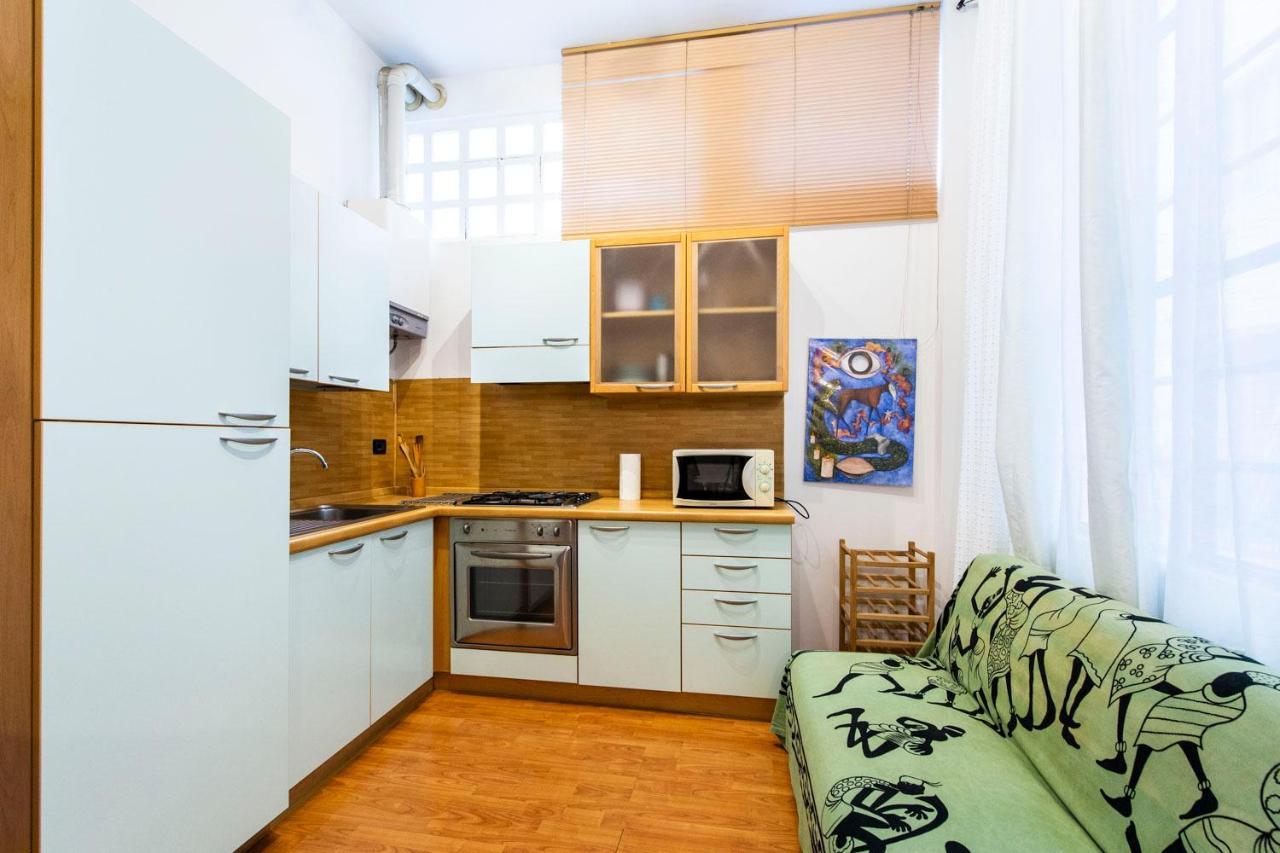 Extensive Terrace Navigli Toy Artistic Apartment Милан Экстерьер фото