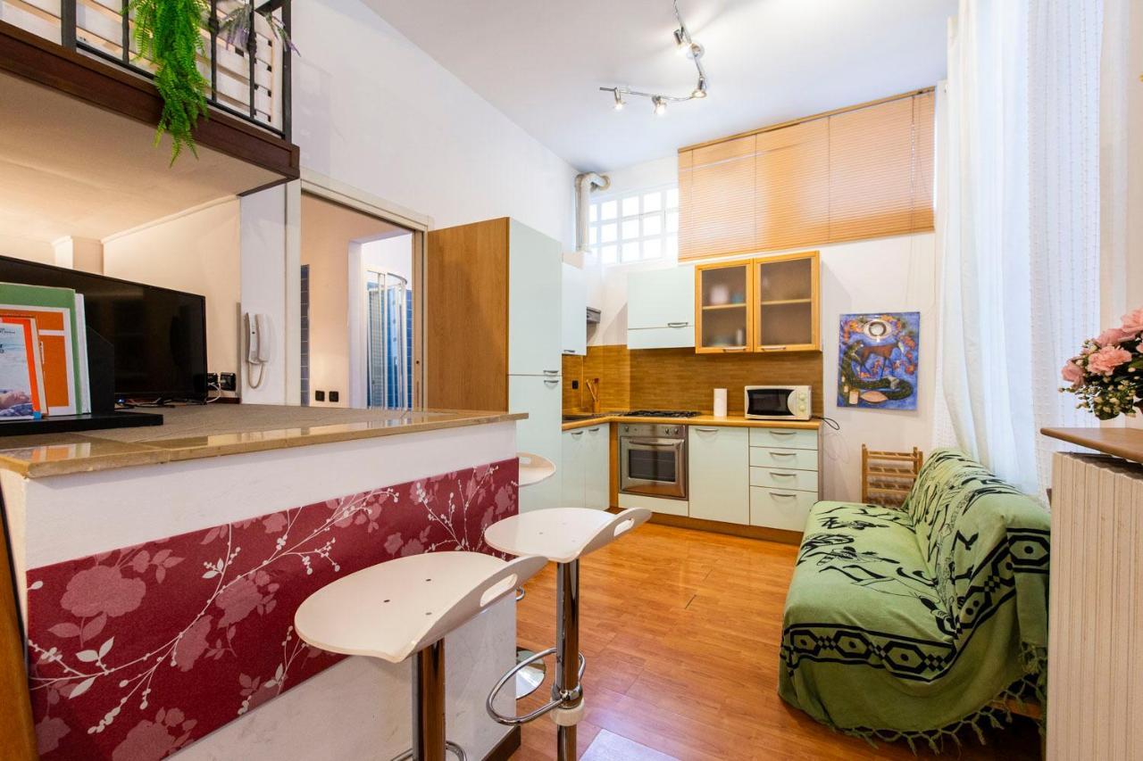 Extensive Terrace Navigli Toy Artistic Apartment Милан Экстерьер фото
